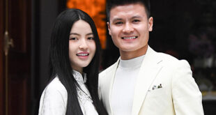'Messi of Vietnam' arranges engagement ceremony at local football field