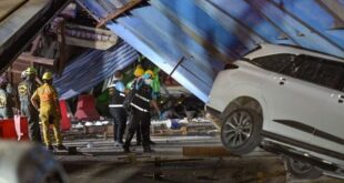 Fatal highway collapse shakes Bangkok, kills two