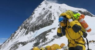 Chinese woman saved on Mount Everest refuses to pay rescue fee