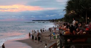 Indonesia to annul visa of disrespectful tourists
