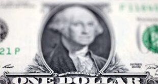 Dollar decreases against dong