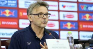 Coach Troussier wants more overseas Vietnamese on national team