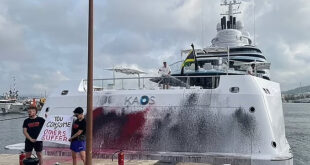 Climate activists vandalize American billionaire's $300M yacht