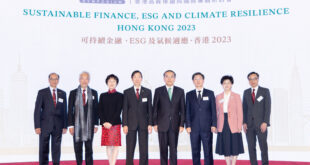 Mr Christopher Hui, GBS, JP, Secretary for Financial Services and the Treasury of the Hong Kong Special Administrative Region(fourth from right); Mr Chen Guohuang, Deputy Director-general of the Department of Finance of Guangdong Province(third from right); Ms Li Lei, Deputy Director-general of the Department of Finance of Hainan Province(third from left); Ms Zhang Sufen, Deputy Director-general of Shenzhen Finance Bureau(second from right); Ir C S Ho, Chairman of HKQAA(fourth from left); Mr Simon Wong Ka Wo, BBS, JP, Deputy Chairman of HKQAA(second from left); Sr Lam Kin Wing Eddie, MH, Deputy Chairman of HKQAA (first from right); Dr Michael P. H. Lam, Chief Executive Officer of HKQAA (first from left) at the HKQAA International Symposium 2023