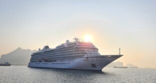 Ha Long serves first Chinese cruise ship tourists in 2023