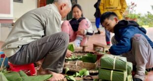 Celebrating Tet at wives’ hometowns emerging as new family tradition