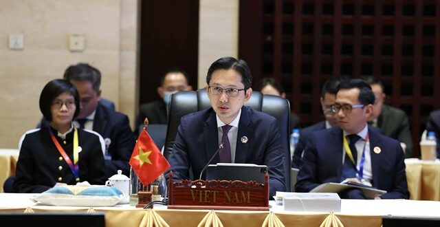 Việt Nam attends Mekong-Japan, Mekong-RoK foreign ministers’ meetings in Laos