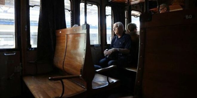 Italy’s vintage trains lure tourists off beaten track