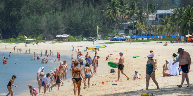 Two foreign tourists drown at Phuket beaches