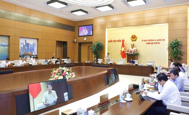 369476_4933985312112551_vna_potal_ubtv_quoc_hoi_cho_y_kien_ve_luat_tieu_chuan_va_quy_chuan_ky_thuat_7546450